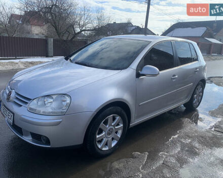Серый Фольксваген Гольф, объемом двигателя 1.6 л и пробегом 240 тыс. км за 5400 $, фото 1 на Automoto.ua