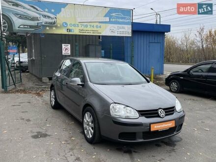 Серый Фольксваген Гольф, объемом двигателя 1.6 л и пробегом 262 тыс. км за 6950 $, фото 1 на Automoto.ua