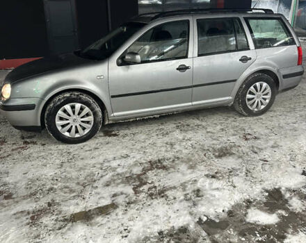 Серый Фольксваген Гольф, объемом двигателя 1.6 л и пробегом 300 тыс. км за 5200 $, фото 1 на Automoto.ua