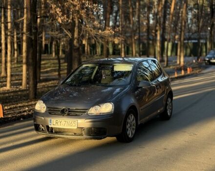 Серый Фольксваген Гольф, объемом двигателя 1.9 л и пробегом 300 тыс. км за 1800 $, фото 1 на Automoto.ua