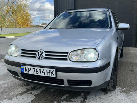 Серый Фольксваген Гольф, объемом двигателя 1.6 л и пробегом 279 тыс. км за 5300 $, фото 1 на Automoto.ua