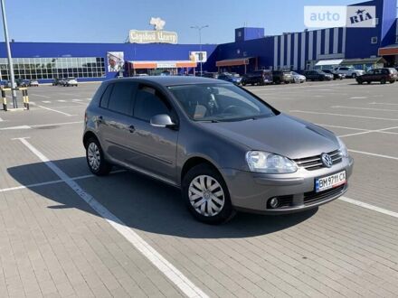 Фольксваген Гольф 2006 у Сумах на Automoto.ua Сірий Фольксваген Гольф, об'ємом двигуна 1.6 л та пробігом 210 тис. км за 6600 $, фото 1 на Automoto.ua