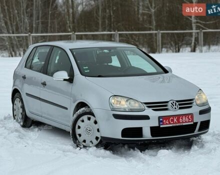Серый Фольксваген Гольф, объемом двигателя 1.4 л и пробегом 226 тыс. км за 5555 $, фото 1 на Automoto.ua