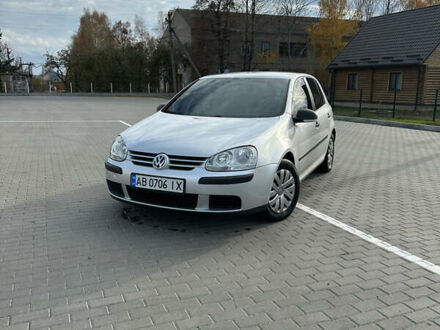 Серый Фольксваген Гольф, объемом двигателя 1.6 л и пробегом 220 тыс. км за 6350 $, фото 1 на Automoto.ua