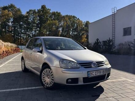 Фольксваген Гольф 2007 в Луцке на Automoto.ua Серый Фольксваген Гольф, объемом двигателя 1.9 л и пробегом 410 тыс. км за 5800 $, фото 1 на Automoto.ua