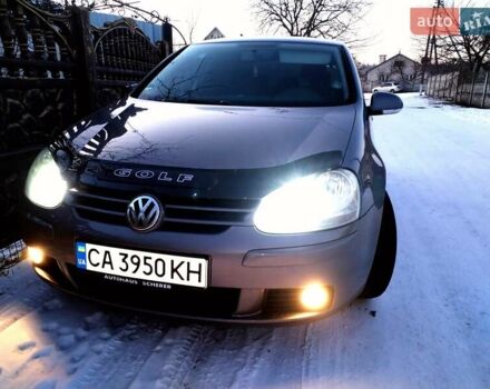 Сірий Фольксваген Гольф, об'ємом двигуна 1.39 л та пробігом 240 тис. км за 5600 $, фото 1 на Automoto.ua