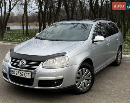 Серый Фольксваген Гольф, объемом двигателя 1.39 л и пробегом 259 тыс. км за 5300 $, фото 1 на Automoto.ua