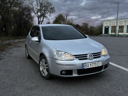 Фольксваген Гольф 2007 в Шепетовке на Automoto.ua Серый Фольксваген Гольф, объемом двигателя 1.6 л и пробегом 246 тыс. км за 4650 $, фото 1 на Automoto.ua