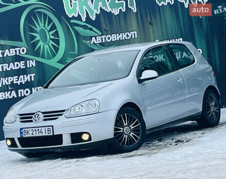 Сірий Фольксваген Гольф, об'ємом двигуна 1.6 л та пробігом 221 тис. км за 3900 $, фото 1 на Automoto.ua