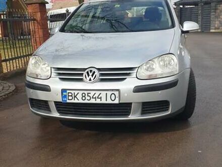 Фольксваген Гольф 2007 в Ровно на Automoto.ua Серый Фольксваген Гольф, объемом двигателя 1.6 л и пробегом 191 тыс. км за 5750 $, фото 1 на Automoto.ua