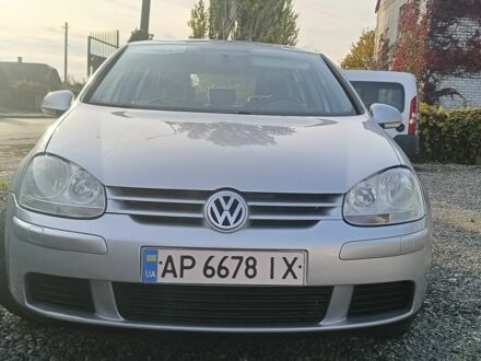 Серый Фольксваген Гольф, объемом двигателя 1.6 л и пробегом 200 тыс. км за 6500 $, фото 1 на Automoto.ua