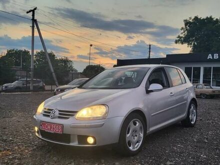 Фольксваген Гольф 2007 у Новоархангельске на Automoto.ua Сірий Фольксваген Гольф, об'ємом двигуна 1.6 л та пробігом 172 тис. км за 5299 $, фото 1 на Automoto.ua