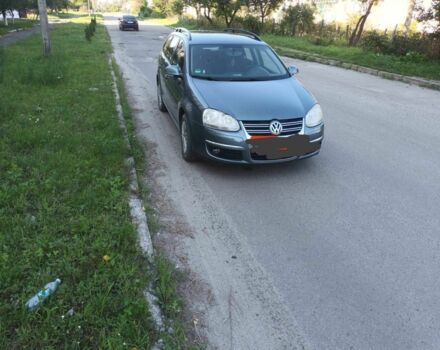 Серый Фольксваген Гольф, объемом двигателя 0 л и пробегом 225 тыс. км за 6000 $, фото 1 на Automoto.ua