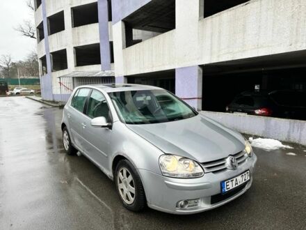 Серый Фольксваген Гольф, объемом двигателя 2 л и пробегом 222 тыс. км за 1765 $, фото 1 на Automoto.ua