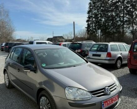 Серый Фольксваген Гольф, объемом двигателя 1.6 л и пробегом 209 тыс. км за 6750 $, фото 1 на Automoto.ua