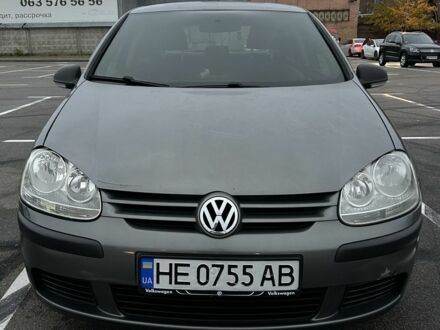 Серый Фольксваген Гольф, объемом двигателя 1.6 л и пробегом 220 тыс. км за 5800 $, фото 1 на Automoto.ua