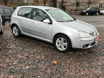 Серый Фольксваген Гольф, объемом двигателя 1.6 л и пробегом 290 тыс. км за 7750 $, фото 1 на Automoto.ua