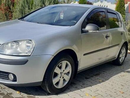 Серый Фольксваген Гольф, объемом двигателя 1.6 л и пробегом 200 тыс. км за 4999 $, фото 1 на Automoto.ua