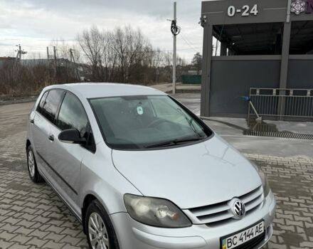 Серый Фольксваген Гольф, объемом двигателя 1.6 л и пробегом 220 тыс. км за 4700 $, фото 1 на Automoto.ua