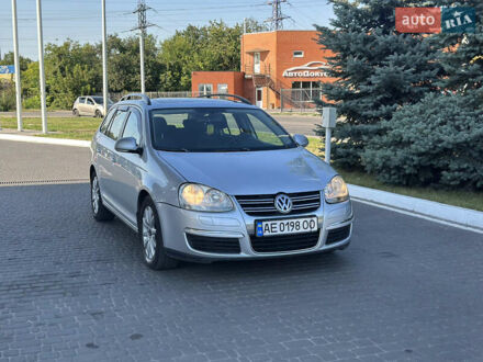 Серый Фольксваген Гольф, объемом двигателя 1.39 л и пробегом 320 тыс. км за 5800 $, фото 1 на Automoto.ua