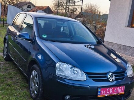 Серый Фольксваген Гольф, объемом двигателя 1.4 л и пробегом 230 тыс. км за 5728 $, фото 1 на Automoto.ua