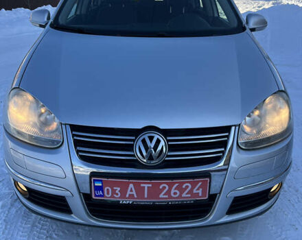 Серый Фольксваген Гольф, объемом двигателя 1.6 л и пробегом 225 тыс. км за 6300 $, фото 1 на Automoto.ua