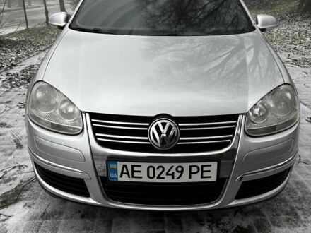 Серый Фольксваген Гольф, объемом двигателя 1.6 л и пробегом 200 тыс. км за 5600 $, фото 1 на Automoto.ua