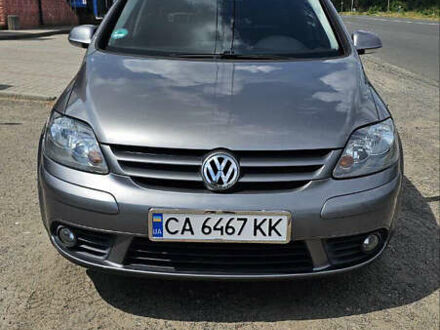 Серый Фольксваген Гольф, объемом двигателя 1.39 л и пробегом 270 тыс. км за 6000 $, фото 1 на Automoto.ua