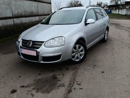 Серый Фольксваген Гольф, объемом двигателя 1.6 л и пробегом 182 тыс. км за 5899 $, фото 1 на Automoto.ua