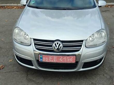 Серый Фольксваген Гольф, объемом двигателя 1.4 л и пробегом 246 тыс. км за 5199 $, фото 1 на Automoto.ua