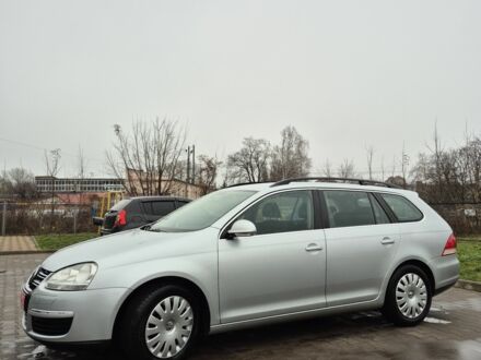 Серый Фольксваген Гольф, объемом двигателя 1.4 л и пробегом 237 тыс. км за 6000 $, фото 1 на Automoto.ua