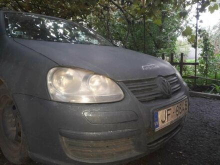 Фольксваген Гольф 2008 в Решетиловке на Automoto.ua Серый Фольксваген Гольф, объемом двигателя 1.9 л и пробегом 440 тыс. км за 2000 $, фото 1 на Automoto.ua