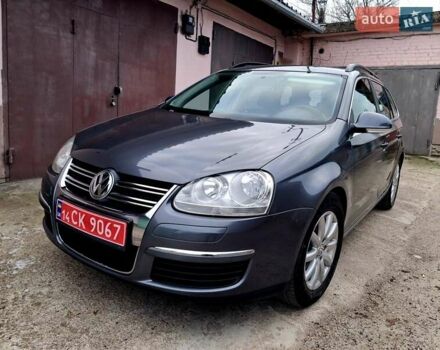 Серый Фольксваген Гольф, объемом двигателя 1.39 л и пробегом 227 тыс. км за 6300 $, фото 1 на Automoto.ua