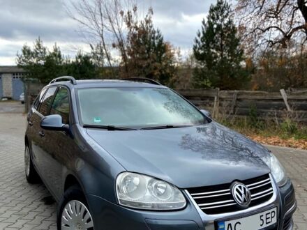 Серый Фольксваген Гольф, объемом двигателя 0 л и пробегом 297 тыс. км за 6550 $, фото 1 на Automoto.ua