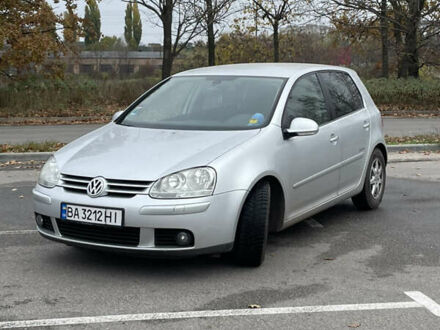 Серый Фольксваген Гольф, объемом двигателя 1.4 л и пробегом 184 тыс. км за 6999 $, фото 1 на Automoto.ua