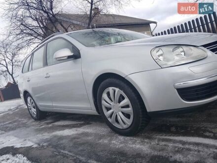 Фольксваген Гольф 2008 в Ивано-Франковске на Automoto.ua Серый Фольксваген Гольф, объемом двигателя 1.6 л и пробегом 221 тыс. км за 5500 $, фото 1 на Automoto.ua