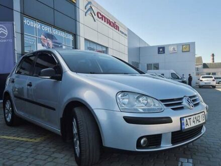 Фольксваген Гольф 2008 в Ивано-Франковске на Automoto.ua Серый Фольксваген Гольф, объемом двигателя 1.9 л и пробегом 230 тыс. км за 6300 $, фото 1 на Automoto.ua