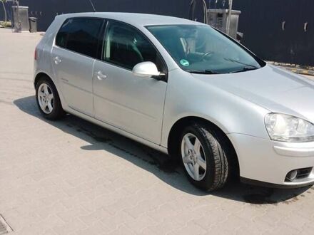 Серый Фольксваген Гольф, объемом двигателя 1.4 л и пробегом 235 тыс. км за 4900 $, фото 1 на Automoto.ua