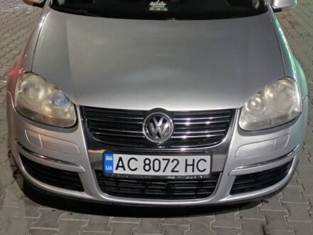 Фольксваген Гольф 2008 в Луцке на Automoto.ua Серый Фольксваген Гольф, объемом двигателя 1.9 л и пробегом 260 тыс. км за 6000 $, фото 1 на Automoto.ua