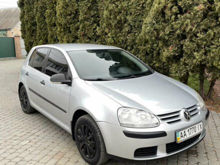 Сірий Фольксваген Гольф, об'ємом двигуна 1.39 л та пробігом 201 тис. км за 5400 $, фото 1 на Automoto.ua