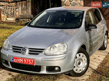 Серый Фольксваген Гольф, объемом двигателя 1.4 л и пробегом 217 тыс. км за 5649 $, фото 1 на Automoto.ua