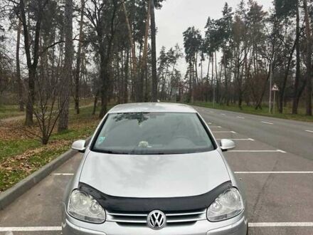 Серый Фольксваген Гольф, объемом двигателя 1.6 л и пробегом 320 тыс. км за 5500 $, фото 1 на Automoto.ua