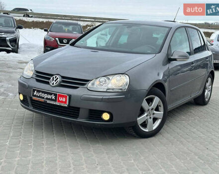 Серый Фольксваген Гольф, объемом двигателя 1.6 л и пробегом 249 тыс. км за 6290 $, фото 1 на Automoto.ua