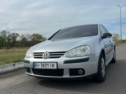 Фольксваген Гольф 2008 в Полтаве на Automoto.ua Серый Фольксваген Гольф, объемом двигателя 1.6 л и пробегом 264 тыс. км за 6600 $, фото 1 на Automoto.ua