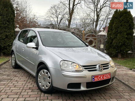 Серый Фольксваген Гольф, объемом двигателя 1.6 л и пробегом 200 тыс. км за 6999 $, фото 1 на Automoto.ua