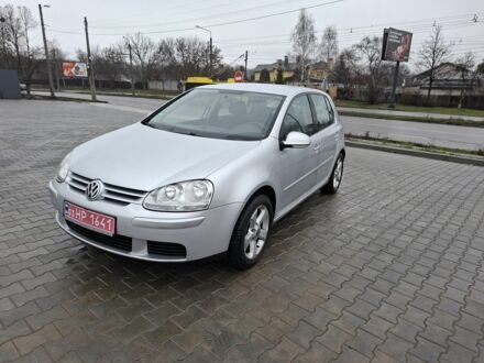 Серый Фольксваген Гольф, объемом двигателя 1.6 л и пробегом 281 тыс. км за 6500 $, фото 1 на Automoto.ua