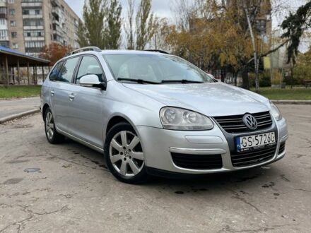 Фольксваген Гольф 2008 в Славянске на Automoto.ua Серый Фольксваген Гольф, объемом двигателя 1.9 л и пробегом 340 тыс. км за 3450 $, фото 1 на Automoto.ua