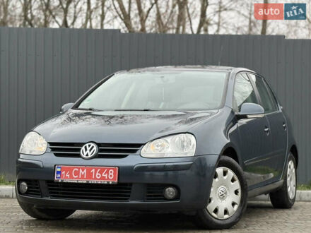 Сірий Фольксваген Гольф, об'ємом двигуна 1.6 л та пробігом 229 тис. км за 5555 $, фото 1 на Automoto.ua