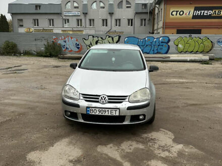Фольксваген Гольф 2008 в Тернополе на Automoto.ua Серый Фольксваген Гольф, объемом двигателя 1.6 л и пробегом 320 тыс. км за 6299 $, фото 1 на Automoto.ua