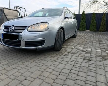 Серый Фольксваген Гольф, объемом двигателя 2 л и пробегом 326 тыс. км за 2659 $, фото 1 на Automoto.ua